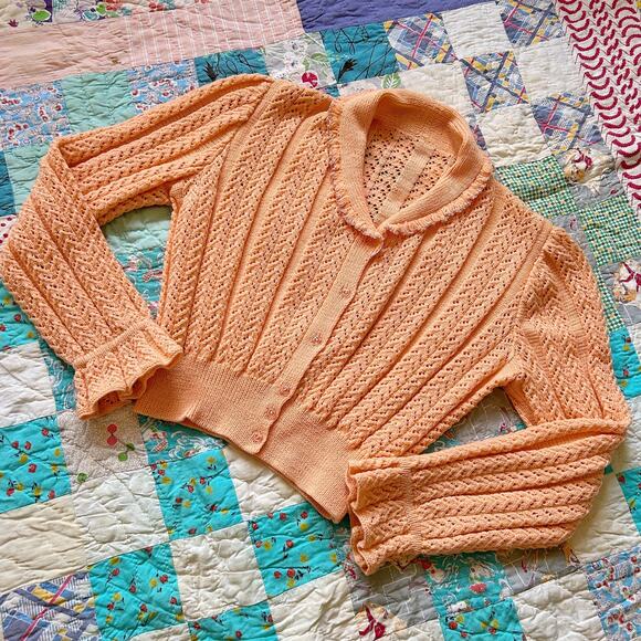 Vintage 40s/50s Creamsicle Hand Knit Ruffled Peaked Puff Sleeve Cardigan Sweater - Picture 2 of 6